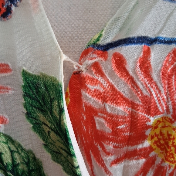 Alice and Olivia Trista Floral Burnout Crossover Top Size Medium - Picture 8 of 10